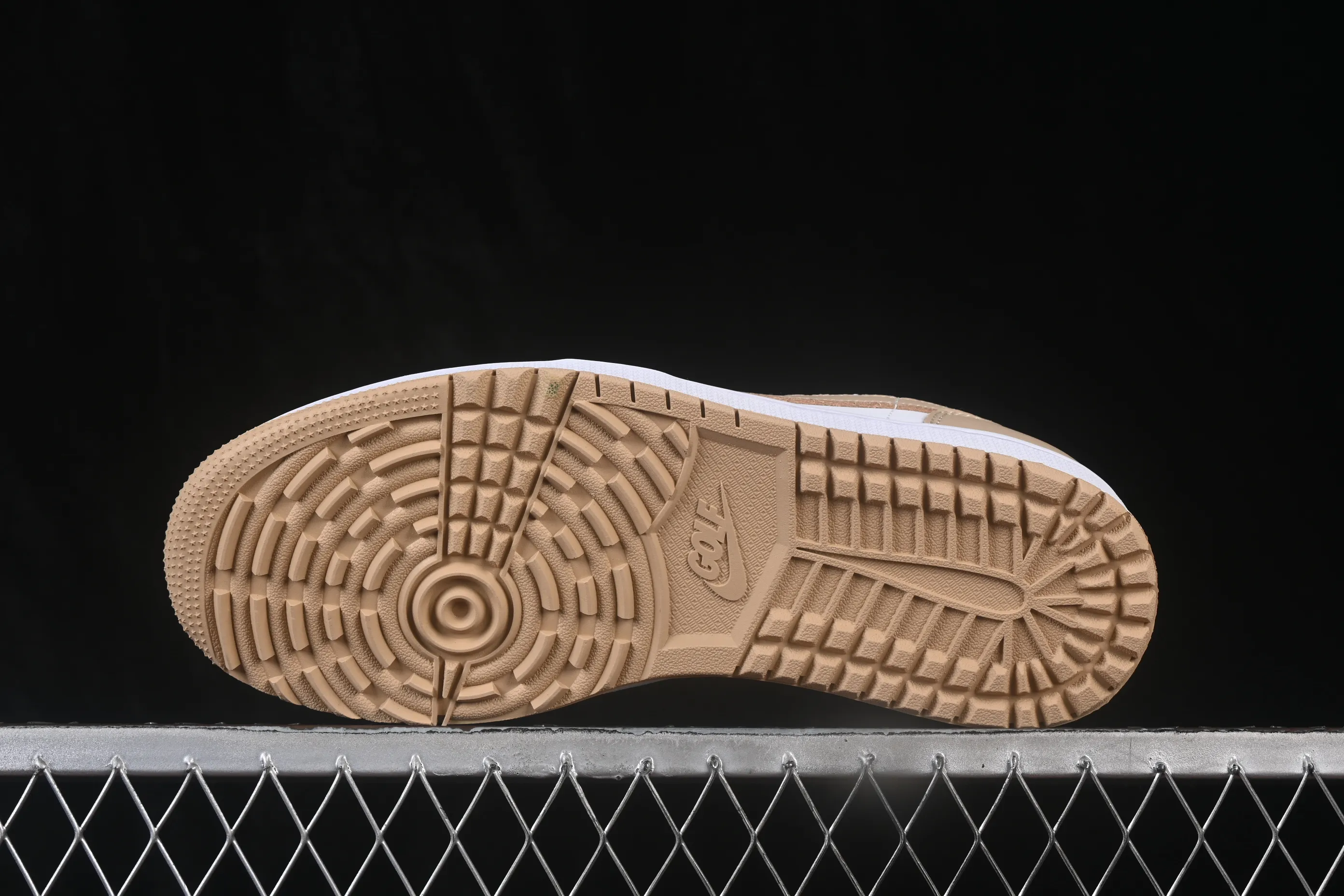 All categories Air Jordan Jordan series basketball shoes Air Jordan 1 Low Air Jordan 1 Low AJ1 Joe 1 white and yellow low-top retro cultural basketball shoes DD9315-117